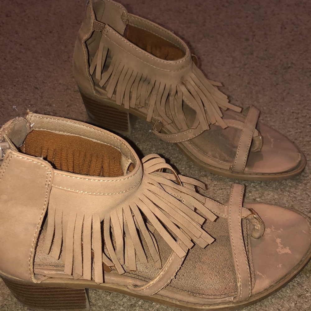 One-Inch kids heels💫